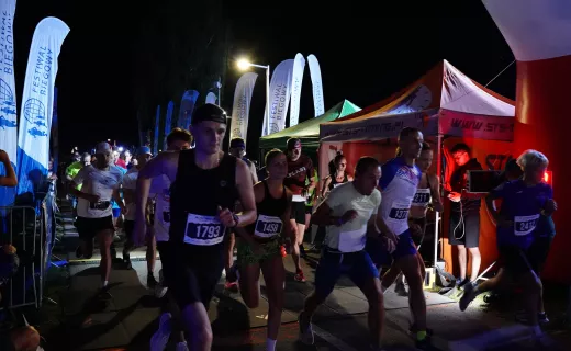 Pobiegli na Milę! Bieg dostarczył zawodnikom sporo wrażeń [WIDEO] - 20